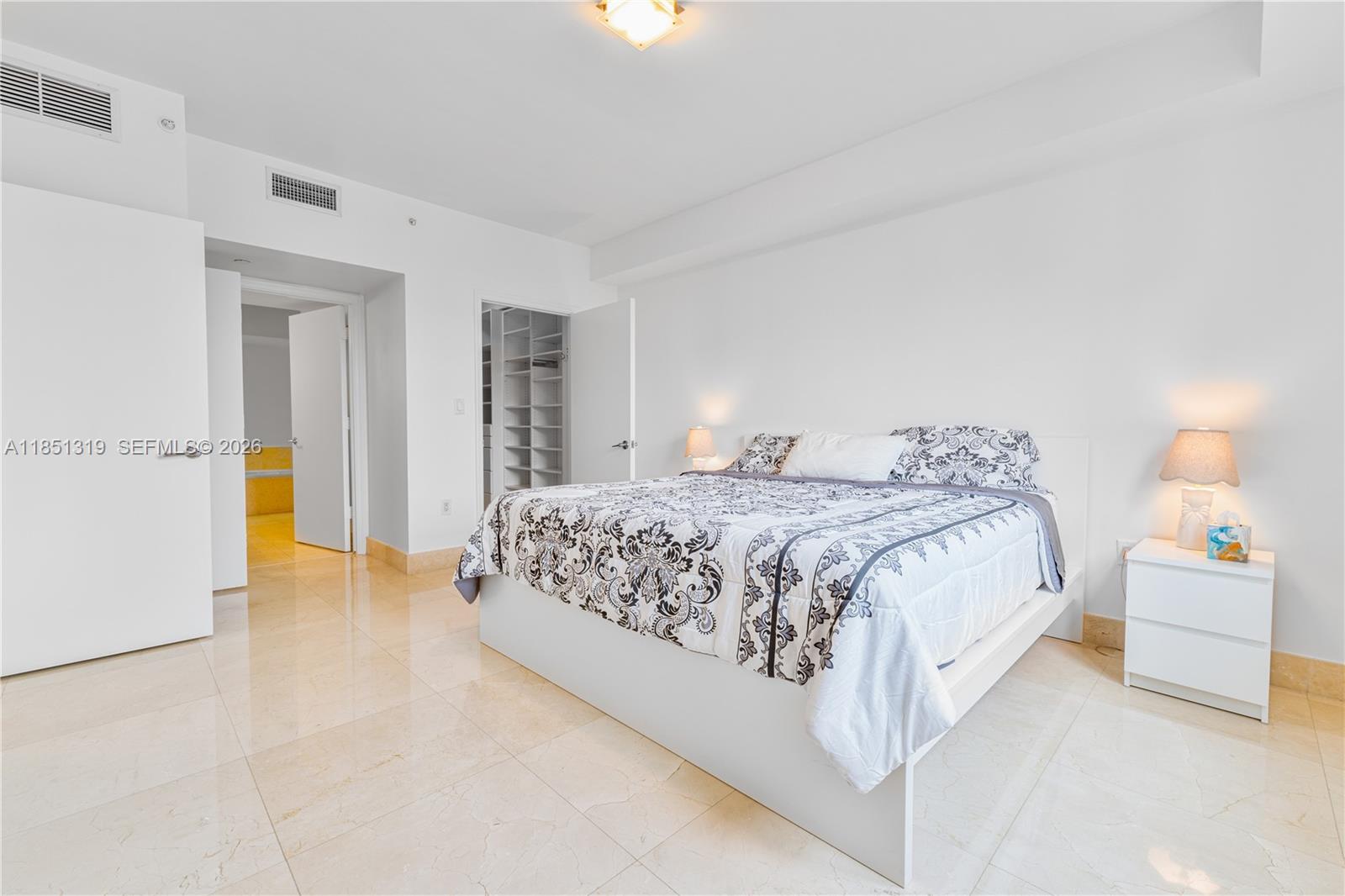 TURNBERRY VLG NO TOWER CO - Residential