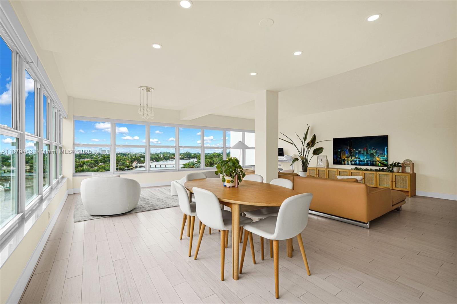 BLAIR HOUSE CONDO - WEST - Residential