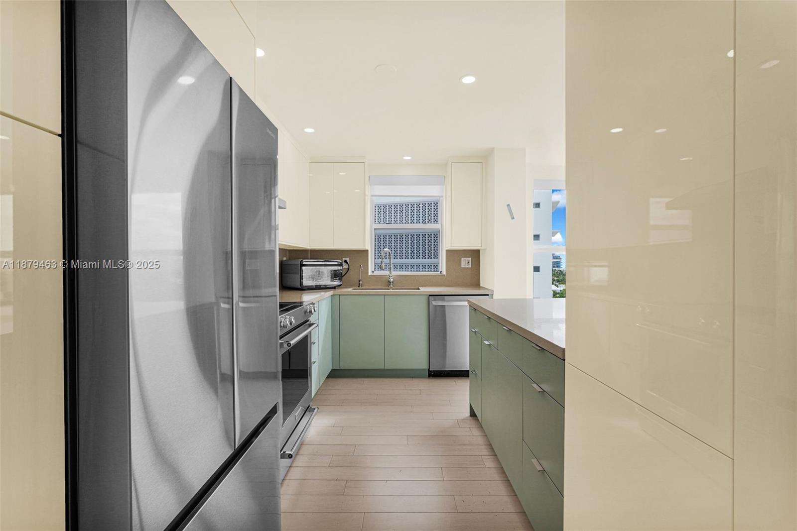 BLAIR HOUSE CONDO - WEST - Residential