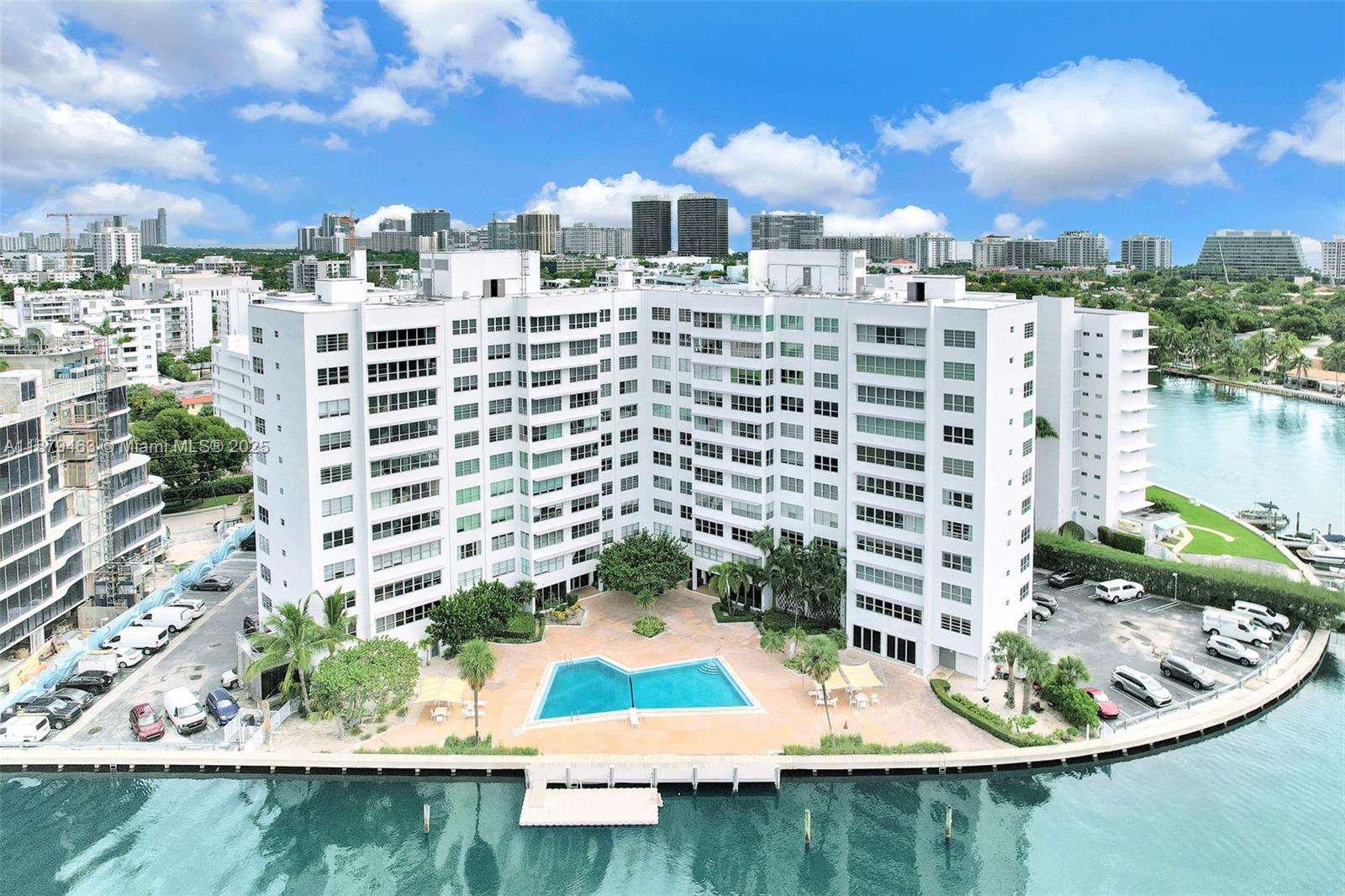 BLAIR HOUSE CONDO - WEST - Residential