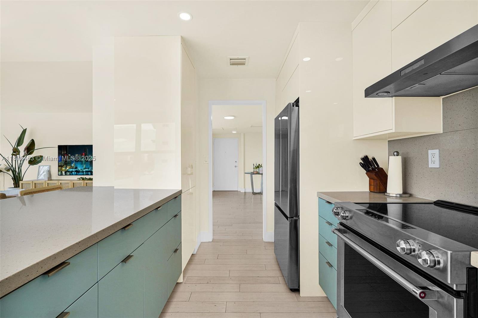 BLAIR HOUSE CONDO - WEST - Residential