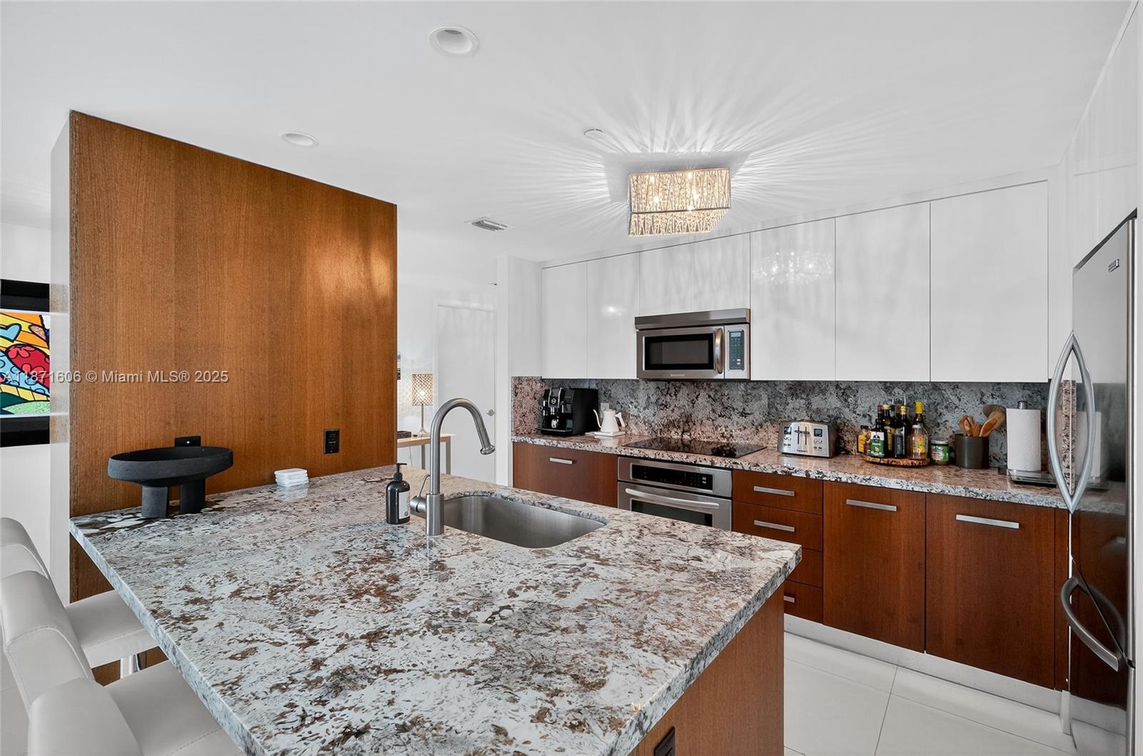 CIELO ON THE BAY CONDO - Residential