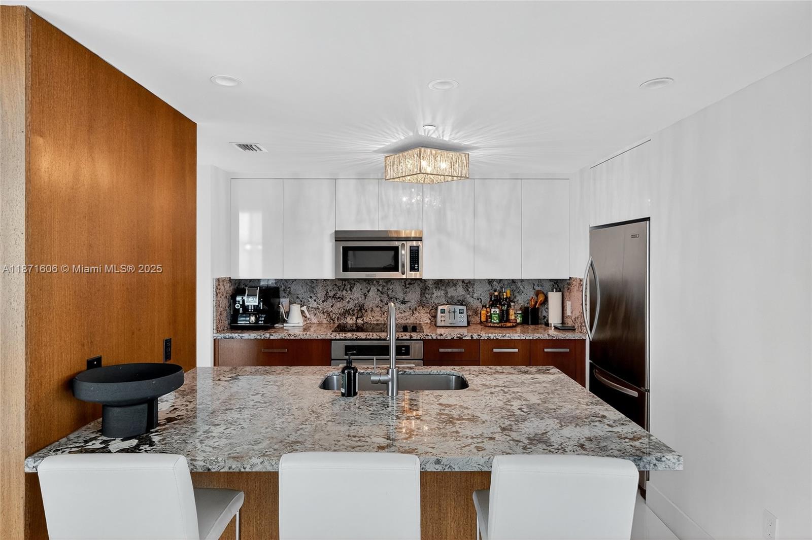 CIELO ON THE BAY CONDO - Residential