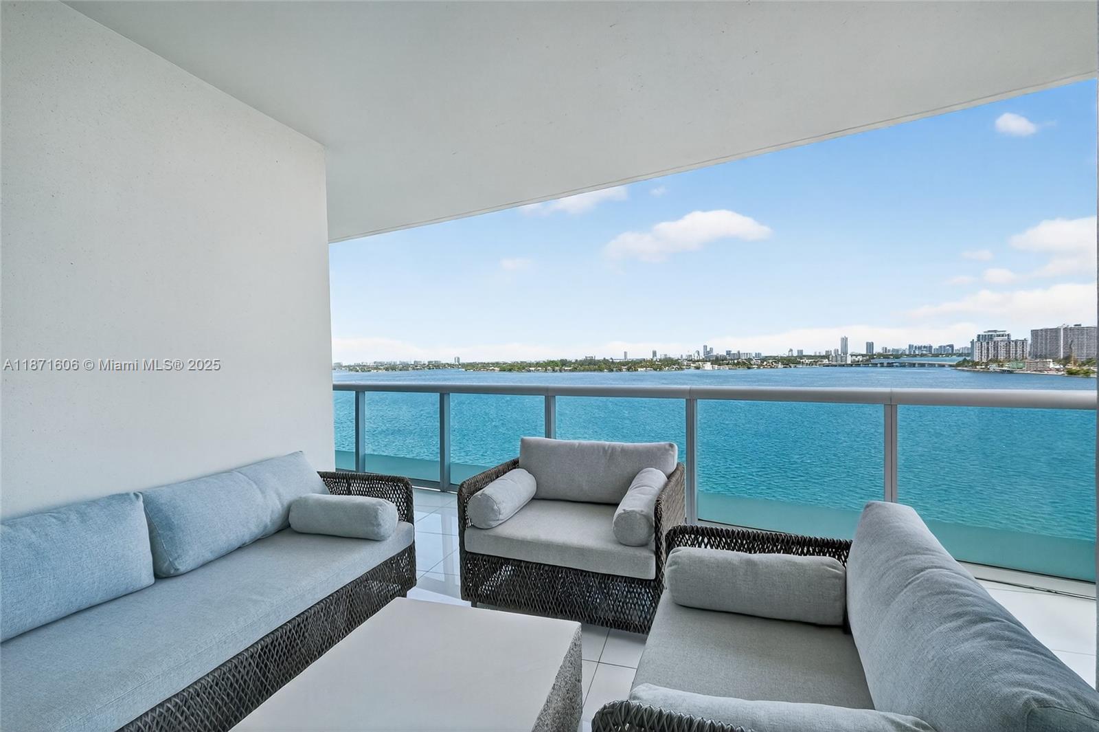 CIELO ON THE BAY CONDO - Residential