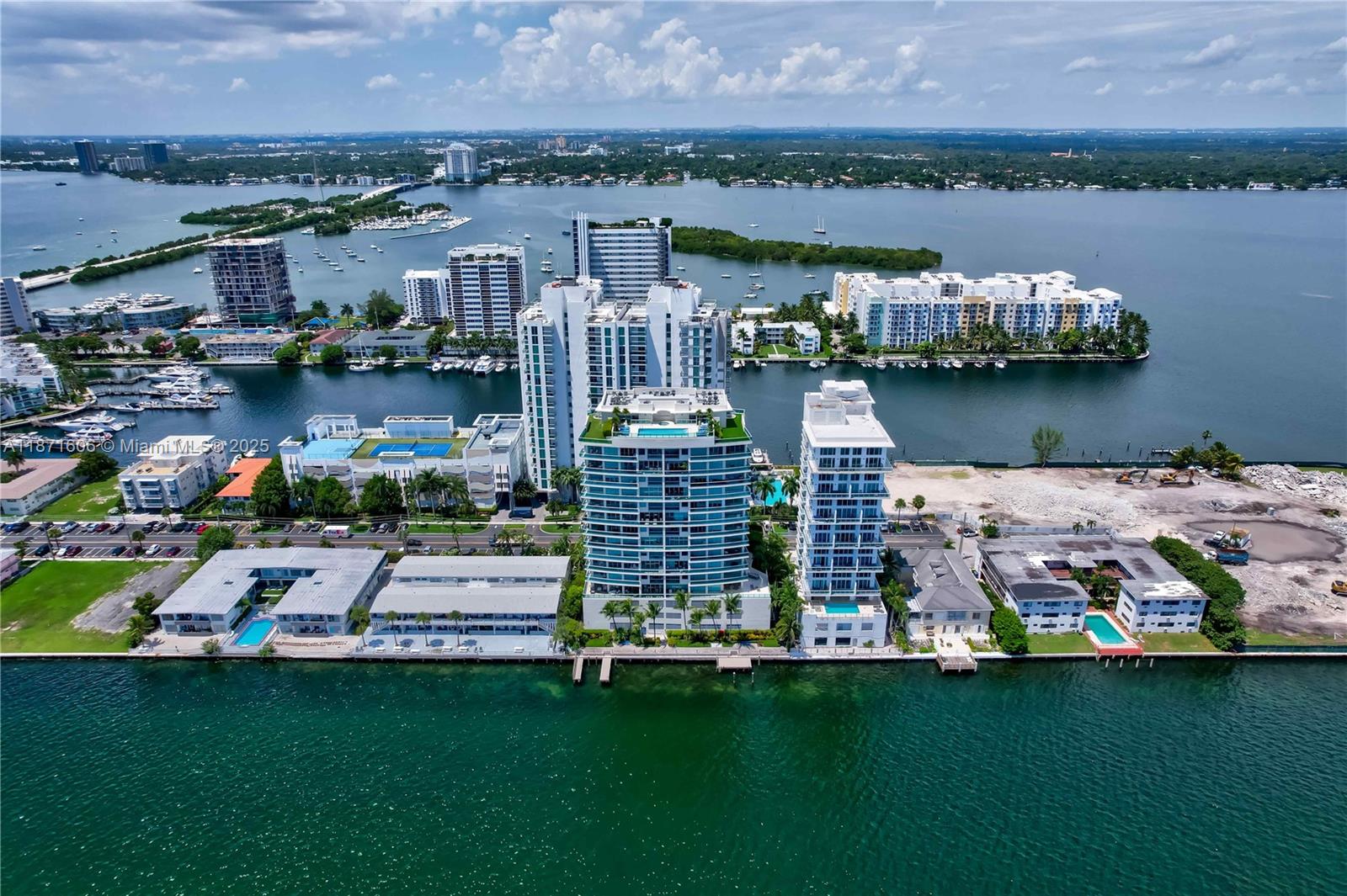 CIELO ON THE BAY CONDO - Residential