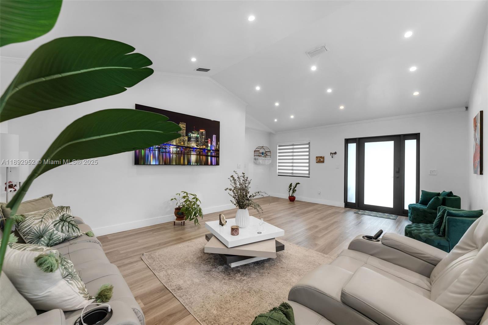 HAINLIN MILL ESTATES SEC - Residential