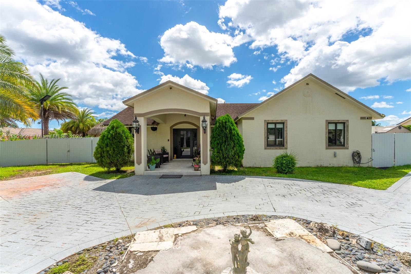 HAINLIN MILL ESTATES SEC - Residential