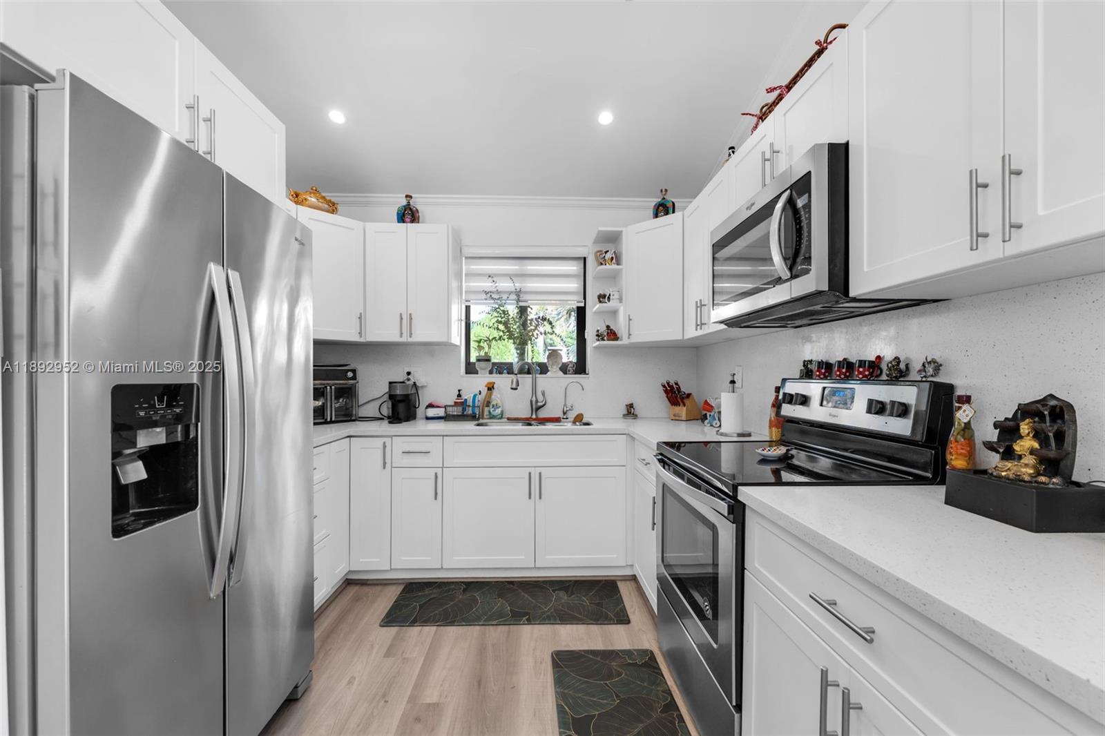 HAINLIN MILL ESTATES SEC - Residential