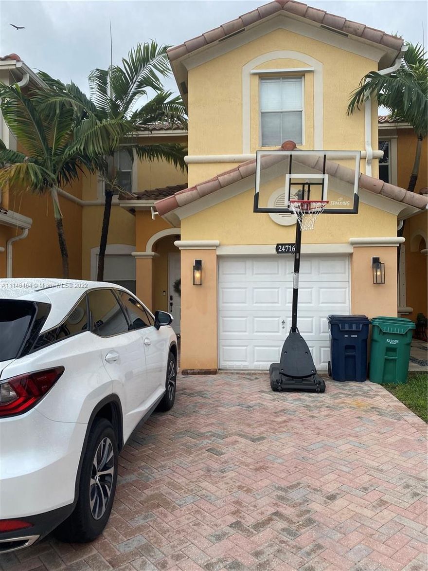 Move in ready! Beautifully remodeled townhouse with a backyard larger than your typical townhouse. Located in the quiet neighborhood of Villas Del Campo. Low HOA and can be purchased with FHA !! Near Blackpoint marina, shopping and expressways. Very spacious rooms. Master has a his and hers closet set up. Smart system & new appliances included.