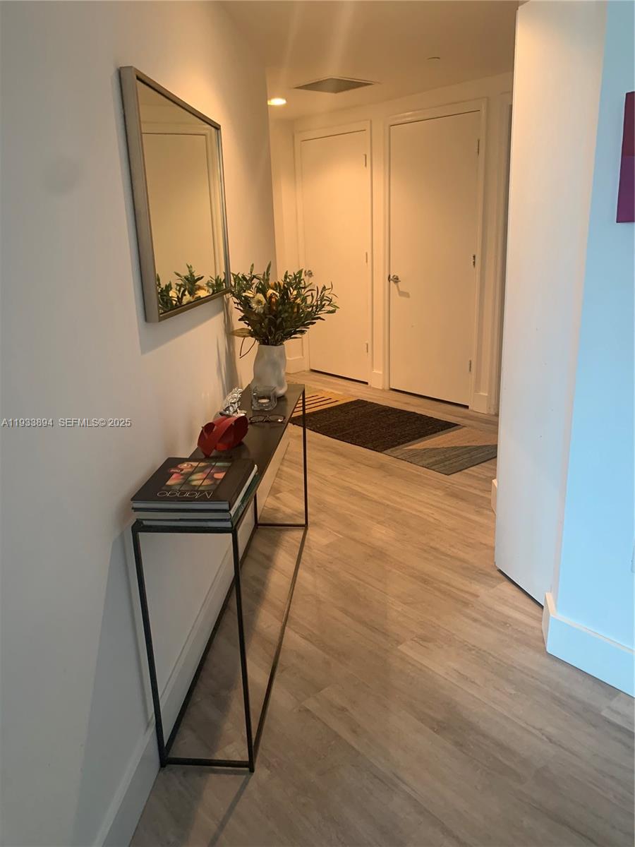 500 Brickell Ave 1507