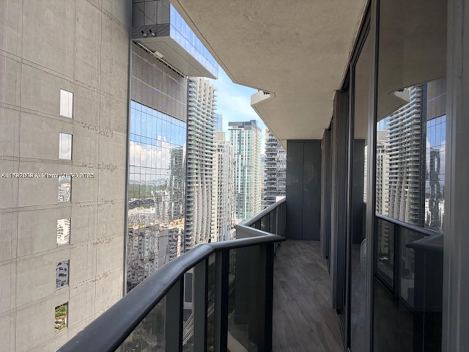 801 SMA RESIDENCES CONDO - Residential