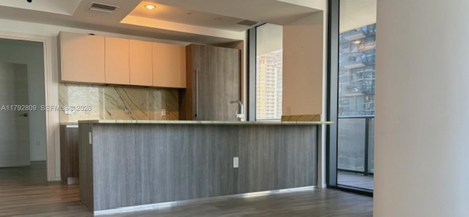 801 SMA RESIDENCES CONDO - Residential