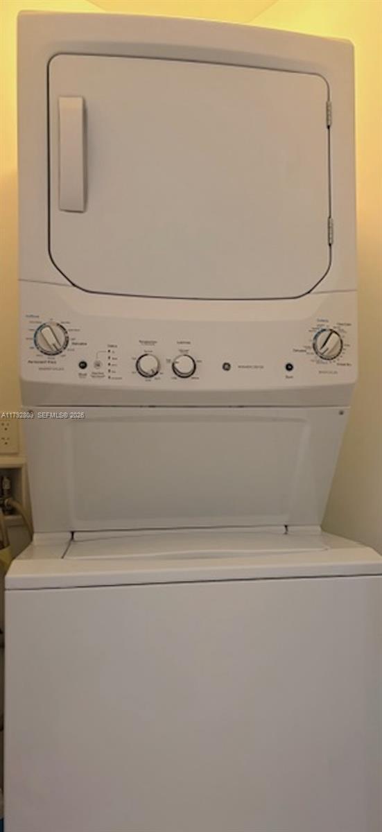 801 SMA RESIDENCES CONDO - Residential