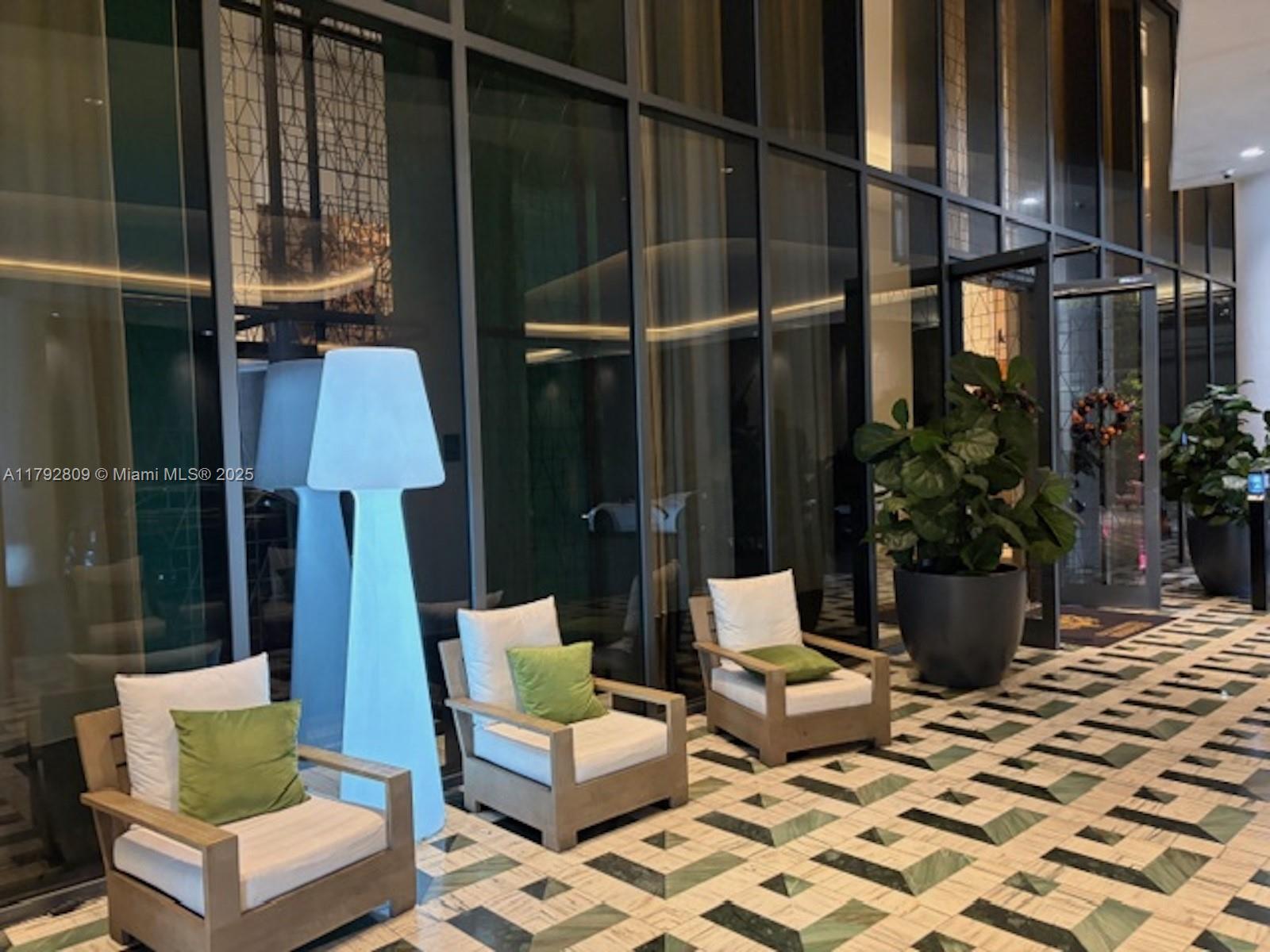 801 SMA RESIDENCES CONDO - Residential