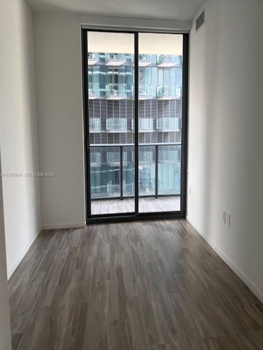 801 SMA RESIDENCES CONDO - Residential