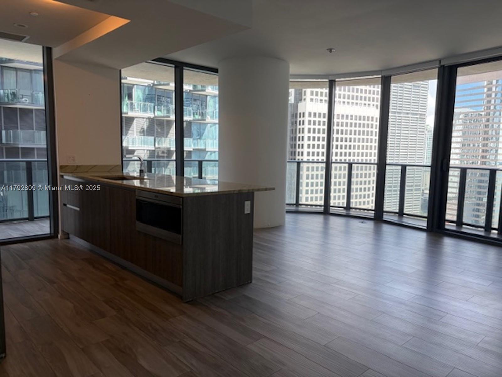 801 SMA RESIDENCES CONDO - Residential