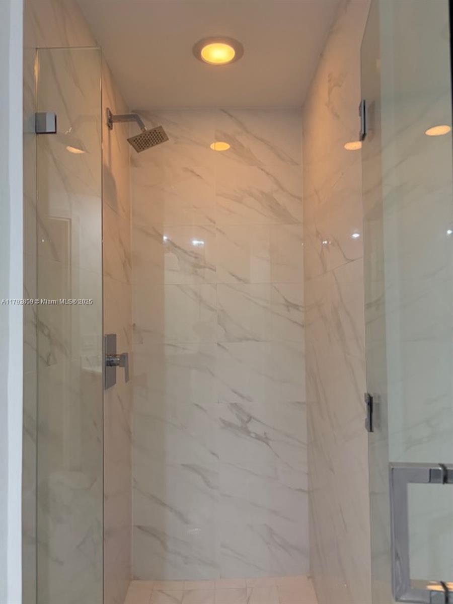 801 SMA RESIDENCES CONDO - Residential