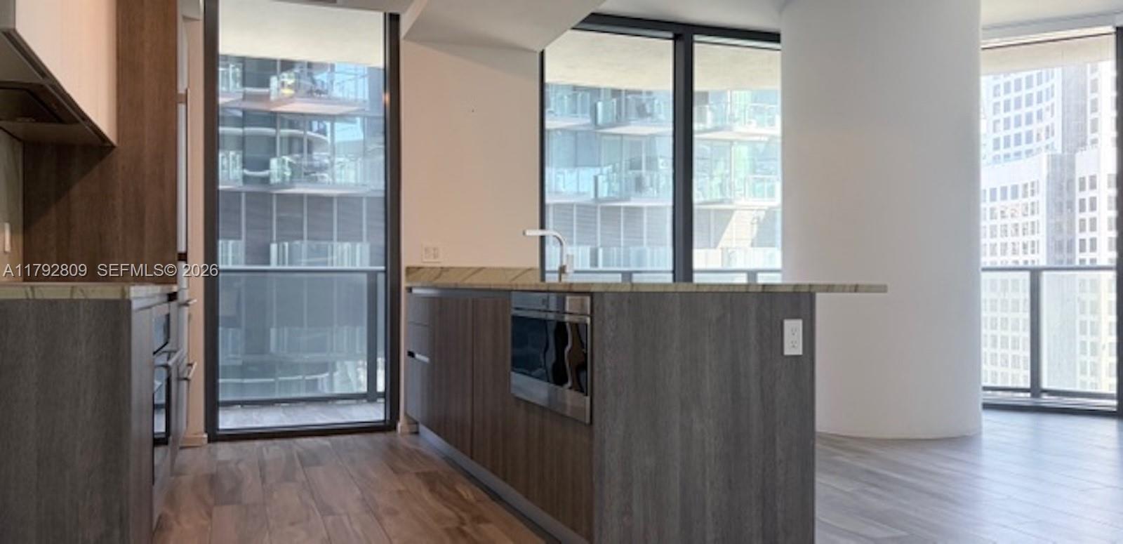 801 SMA RESIDENCES CONDO - Residential