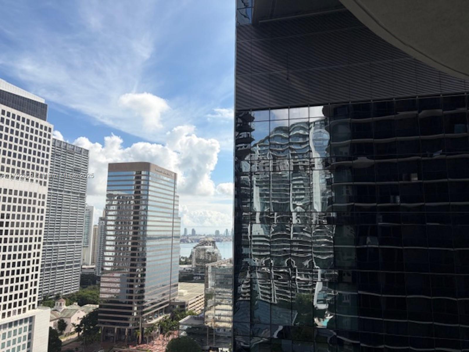 801 SMA RESIDENCES CONDO - Residential