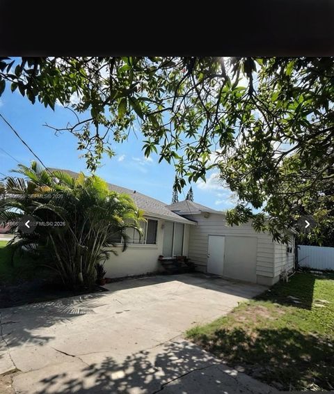 12680 NE 3rd Ave 12680 North Miami FL 33161