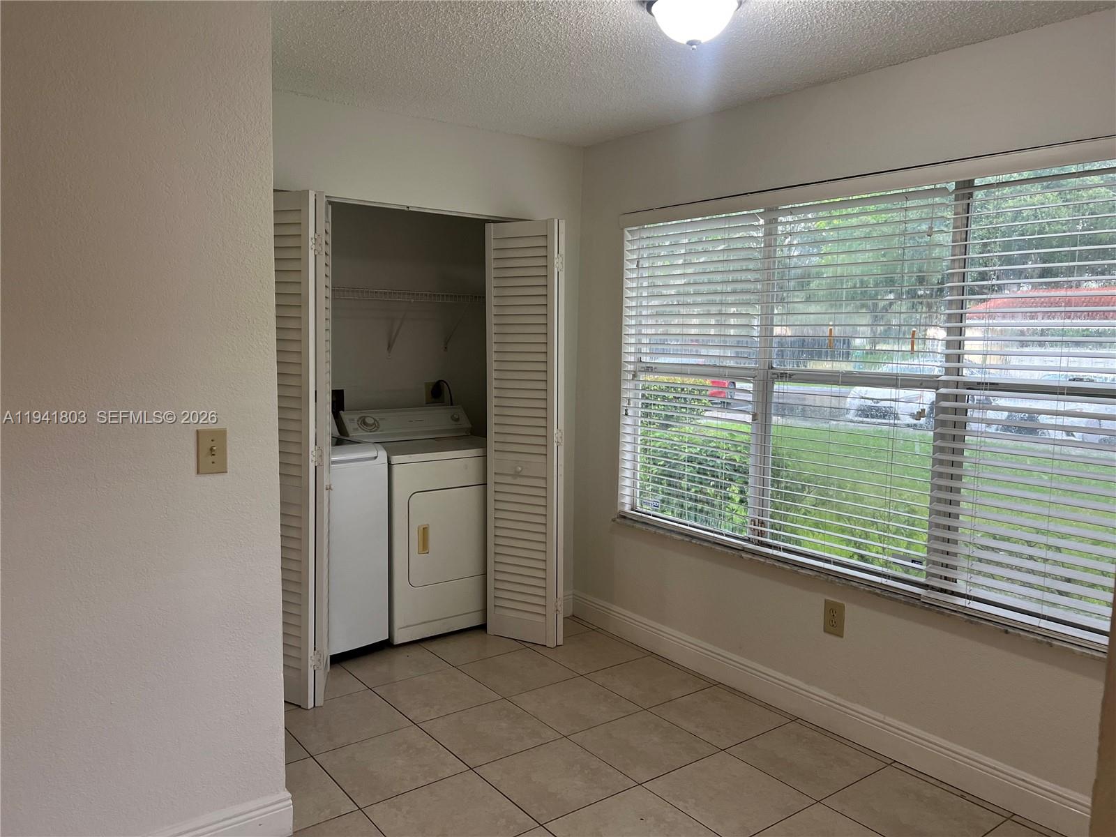 ISLES AT LAGO MAR CONDO - Residential Lease