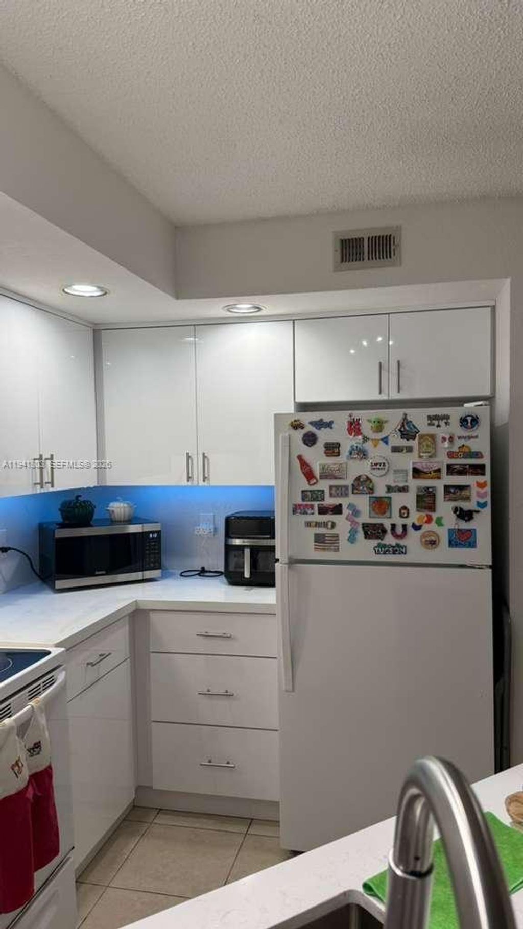 Photo of 643 Vista Isles Dr #1814, Sunrise, FL 33325 (MLS # A11941803)