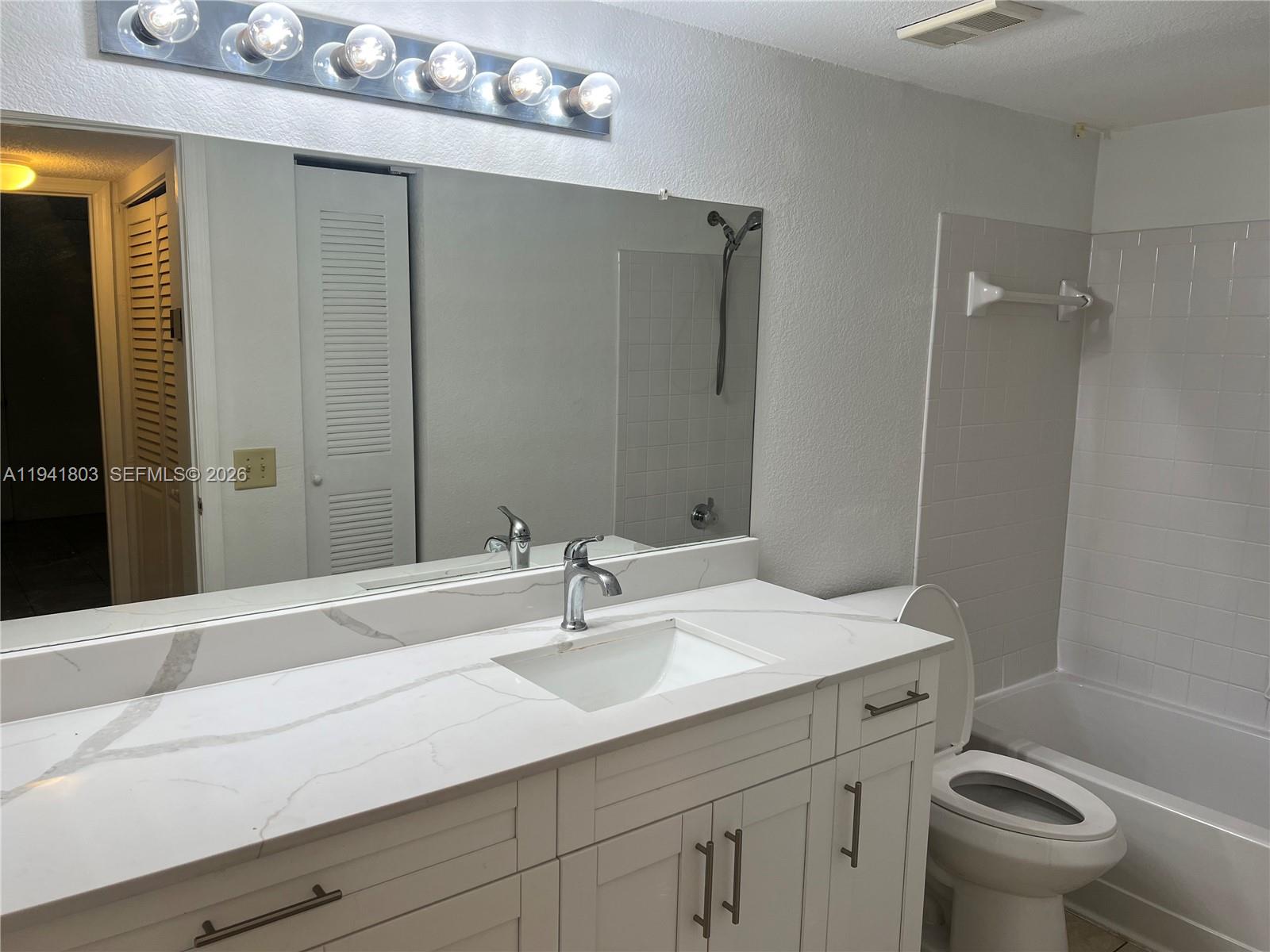 ISLES AT LAGO MAR CONDO - Residential Lease