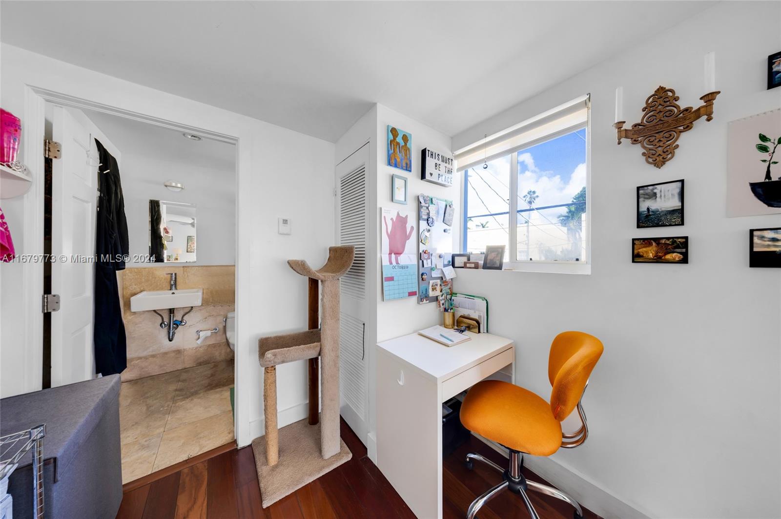 MOULIN ROUGE CONDO - Residential