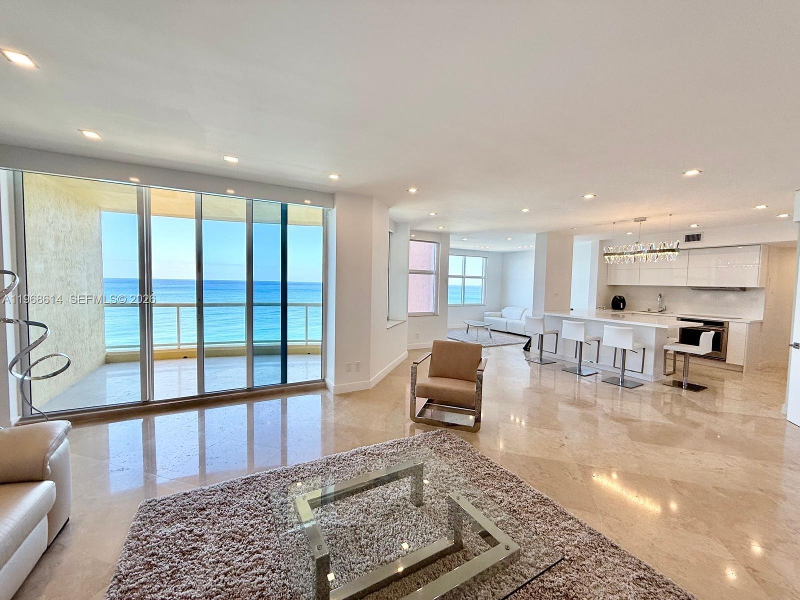 PALMS TOWER ONE CONDO - Residential