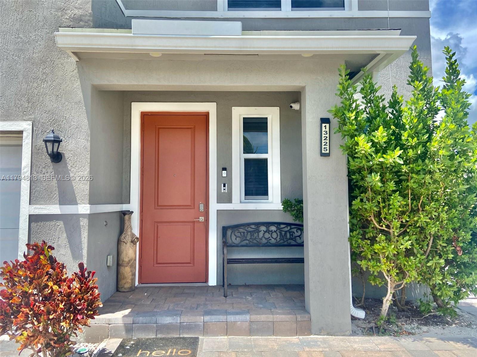 LUCKY START AT SUNRISE ES - Residential