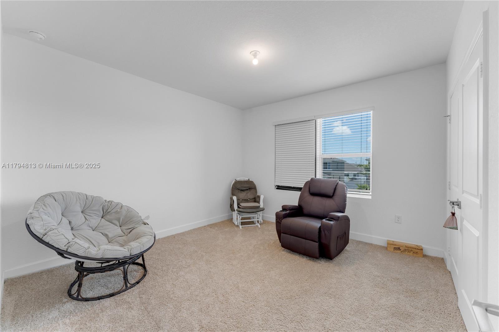 LUCKY START AT SUNRISE ES - Residential