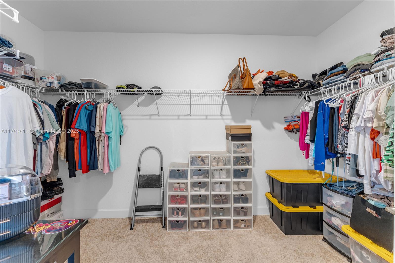 LUCKY START AT SUNRISE ES - Residential