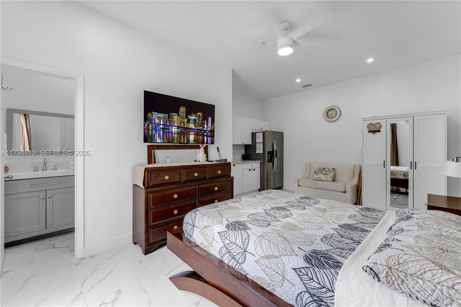 LUCKY START AT SUNRISE ES - Residential