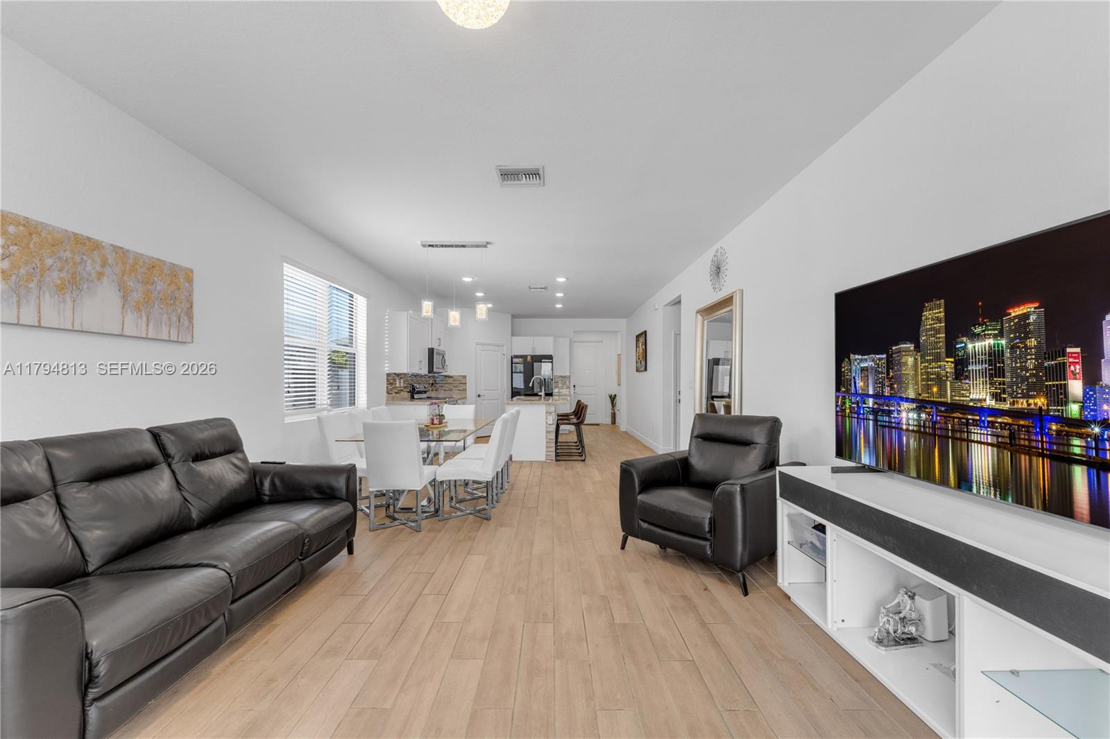 LUCKY START AT SUNRISE ES - Residential