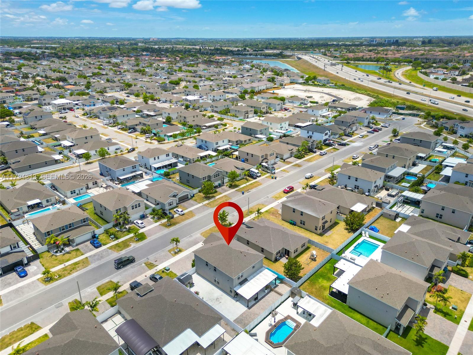 LUCKY START AT SUNRISE ES - Residential