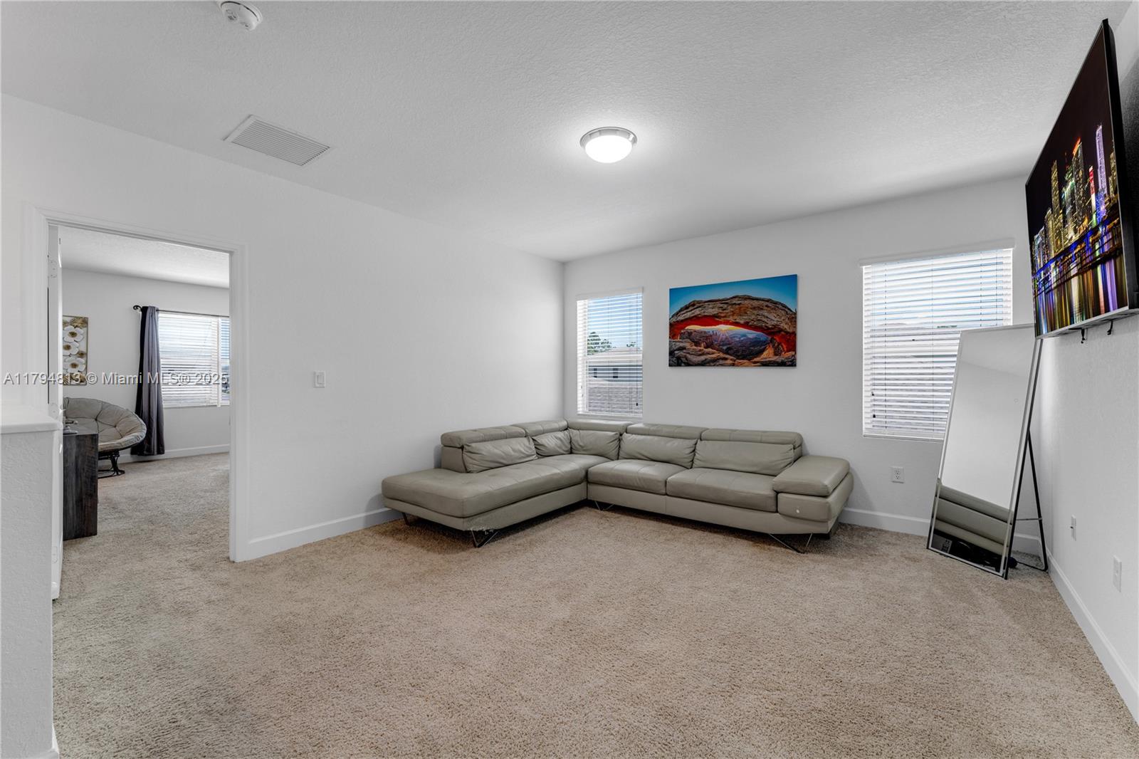 LUCKY START AT SUNRISE ES - Residential