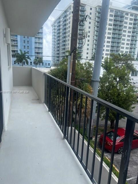 6965 Harding Ave 305