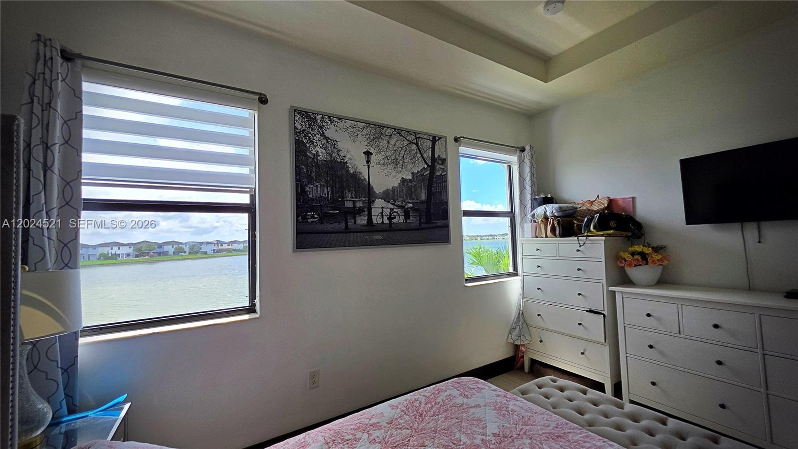 DUNNWOODY LAKE - Residential