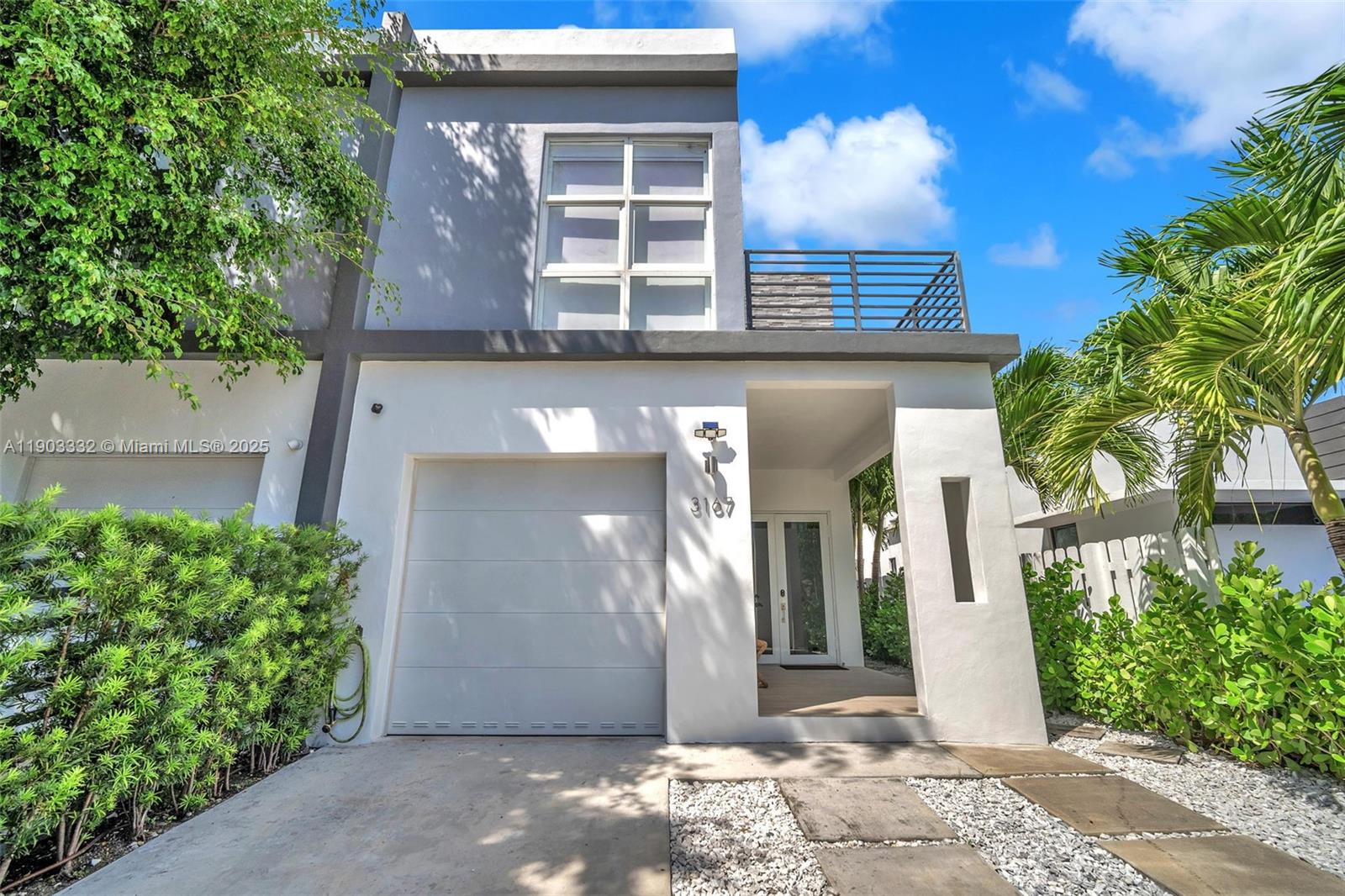 3167 SW 25 ST CONDO - Residential Lease