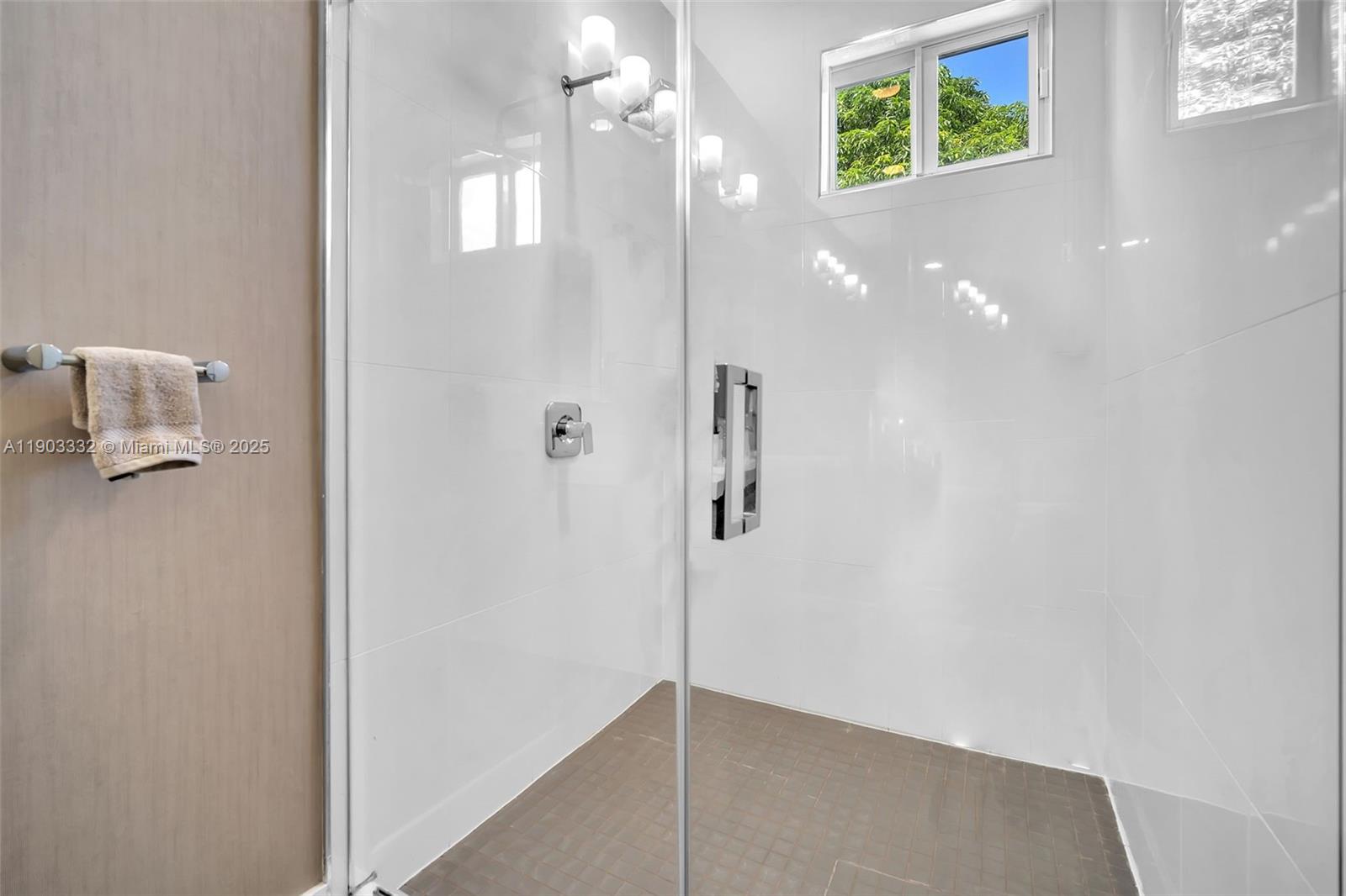 3167 SW 25 ST CONDO - Residential Lease