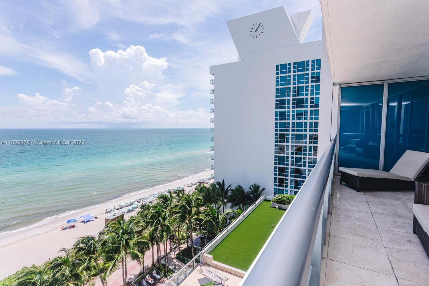 NORTH CARILLON BEACH COND - Residential