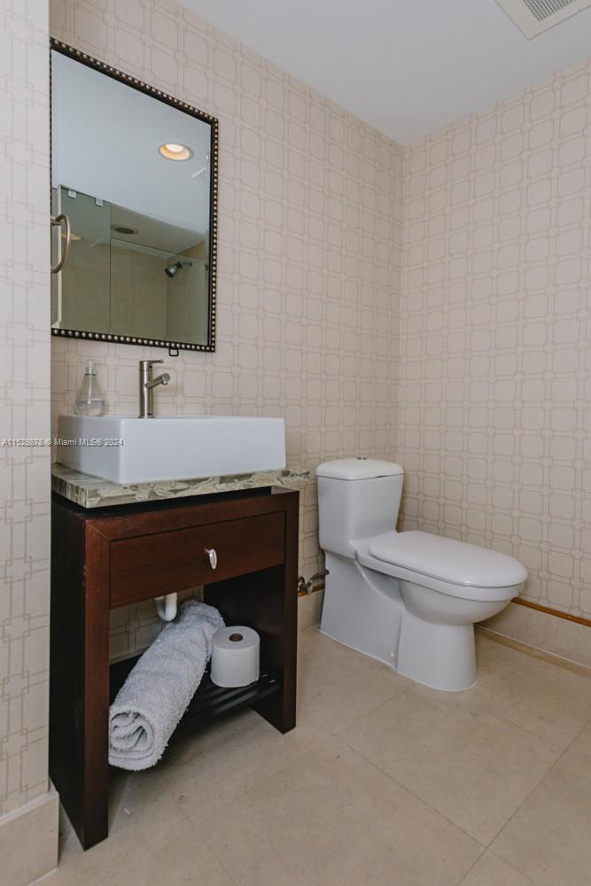 NORTH CARILLON BEACH COND - Residential