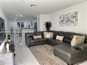 1017 SW 124th Ct