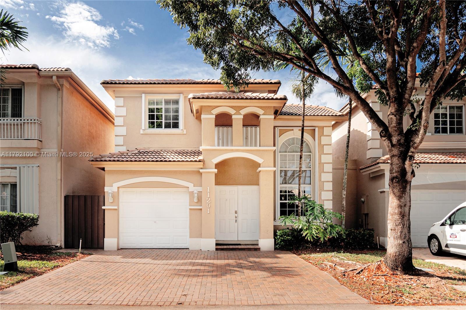 Rental Property at 11201 Nw 73rd St, Doral, Miami-Dade County, Florida - Bedrooms: 3 
Bathrooms: 3  - $4,400 MO.