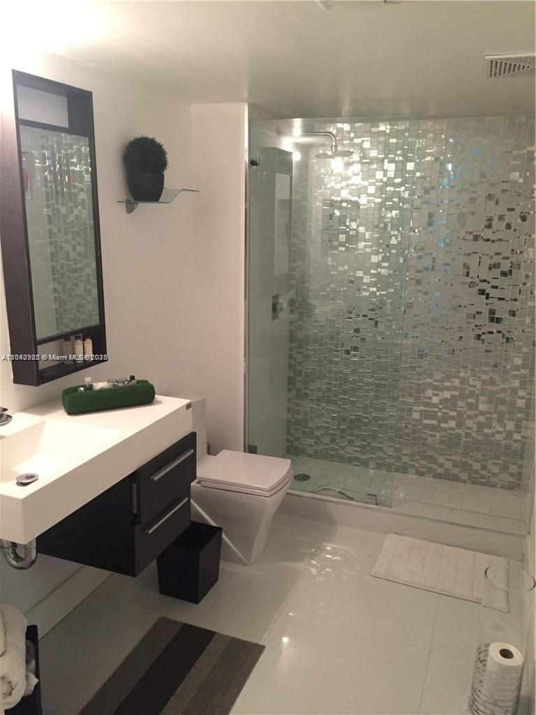 SKYLINE ON BRICKELL CONDO - Residential