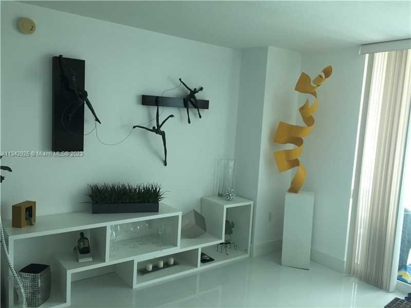 SKYLINE ON BRICKELL CONDO - Residential