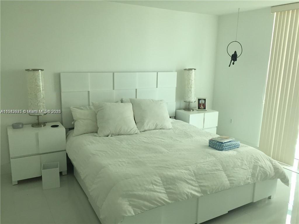 SKYLINE ON BRICKELL CONDO - Residential