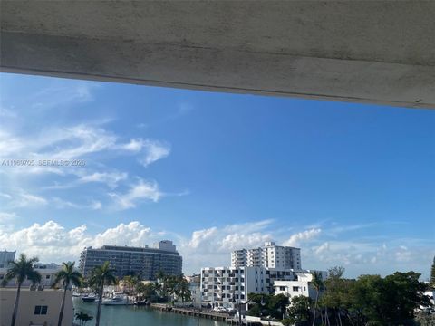 7118 Bonita Dr 405 Miami Beach FL 33141