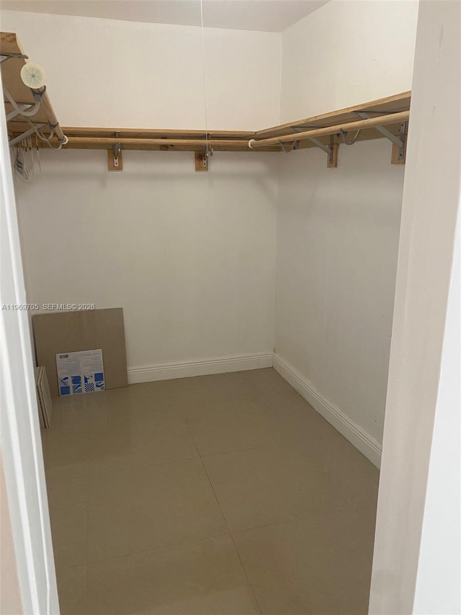 FOUNTAIN TOWERS CONDO - Residential Lease