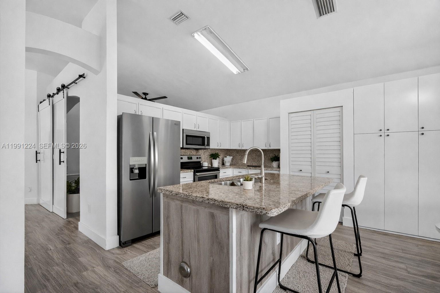 FOREST LAKES COUNTRY GARD - Residential